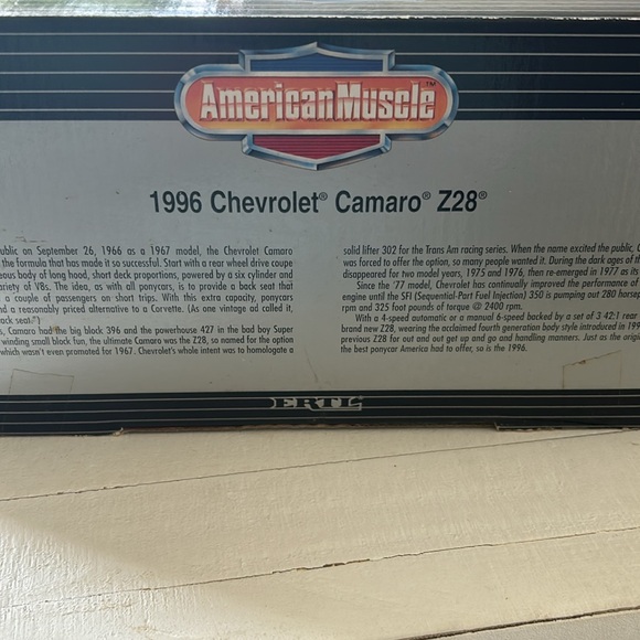 American Muscle 1996 Camaro z28 red - Picture 6 of 11